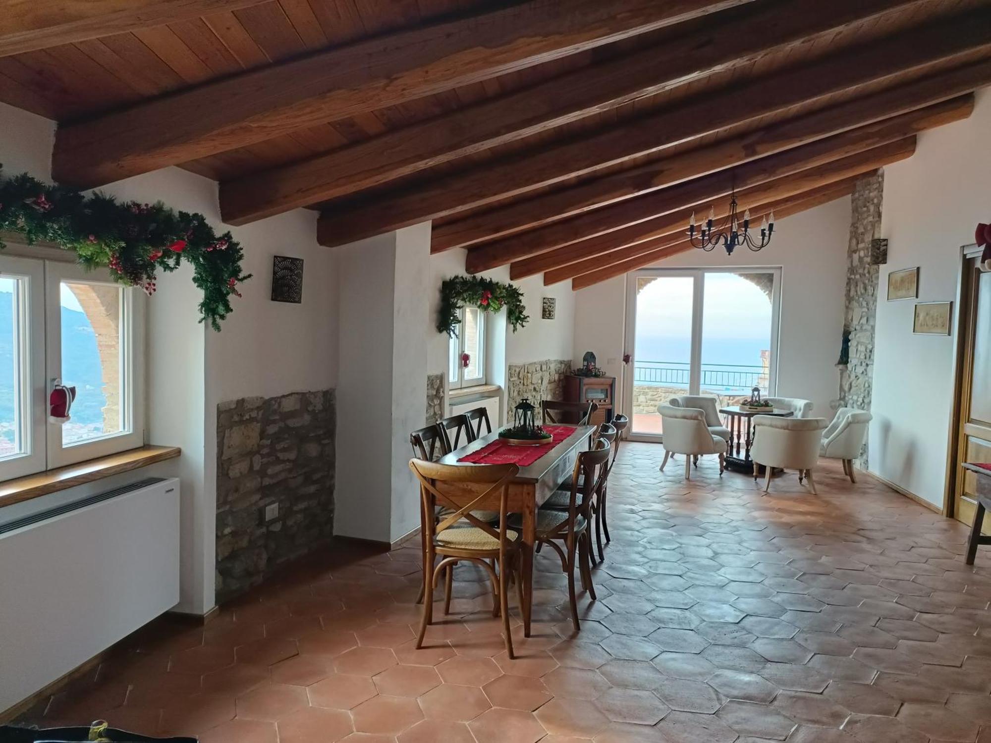 La Mansarda Bed & Breakfast Castellabate Exterior photo